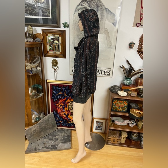 Hooded Cotton Canvas Jacket with Tribal Weave Printed Pattern - Picture 12 of 15